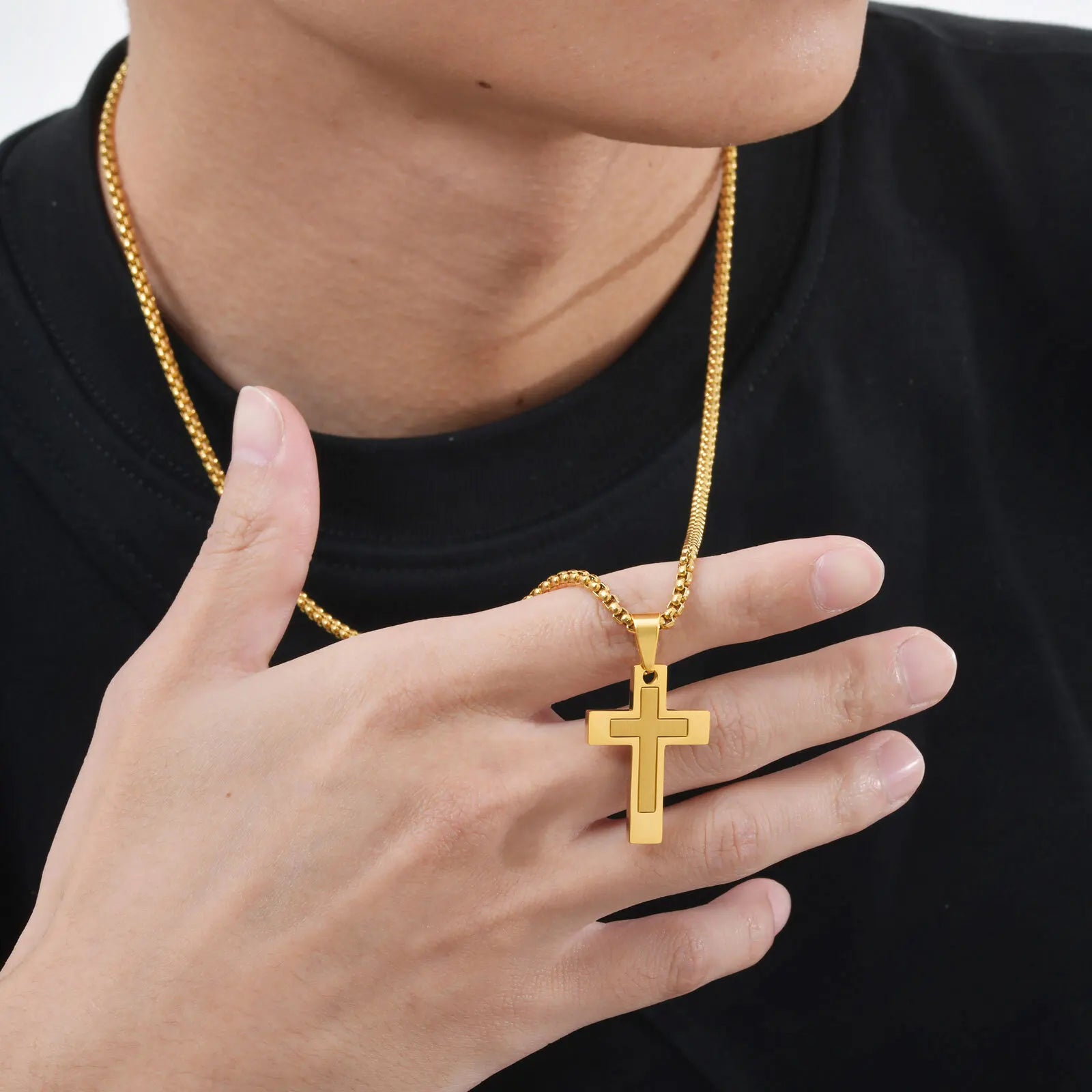 Simple Cross Pendant (Men)